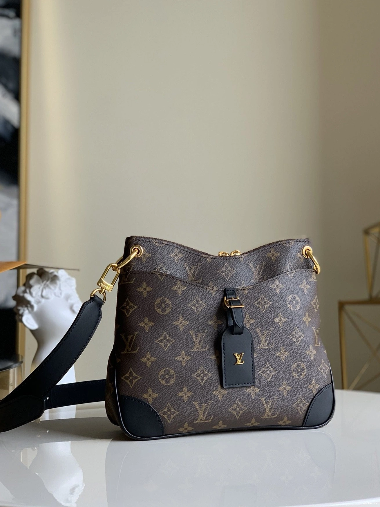 WIS LOUIS ODÉON VUITTON PM 0711